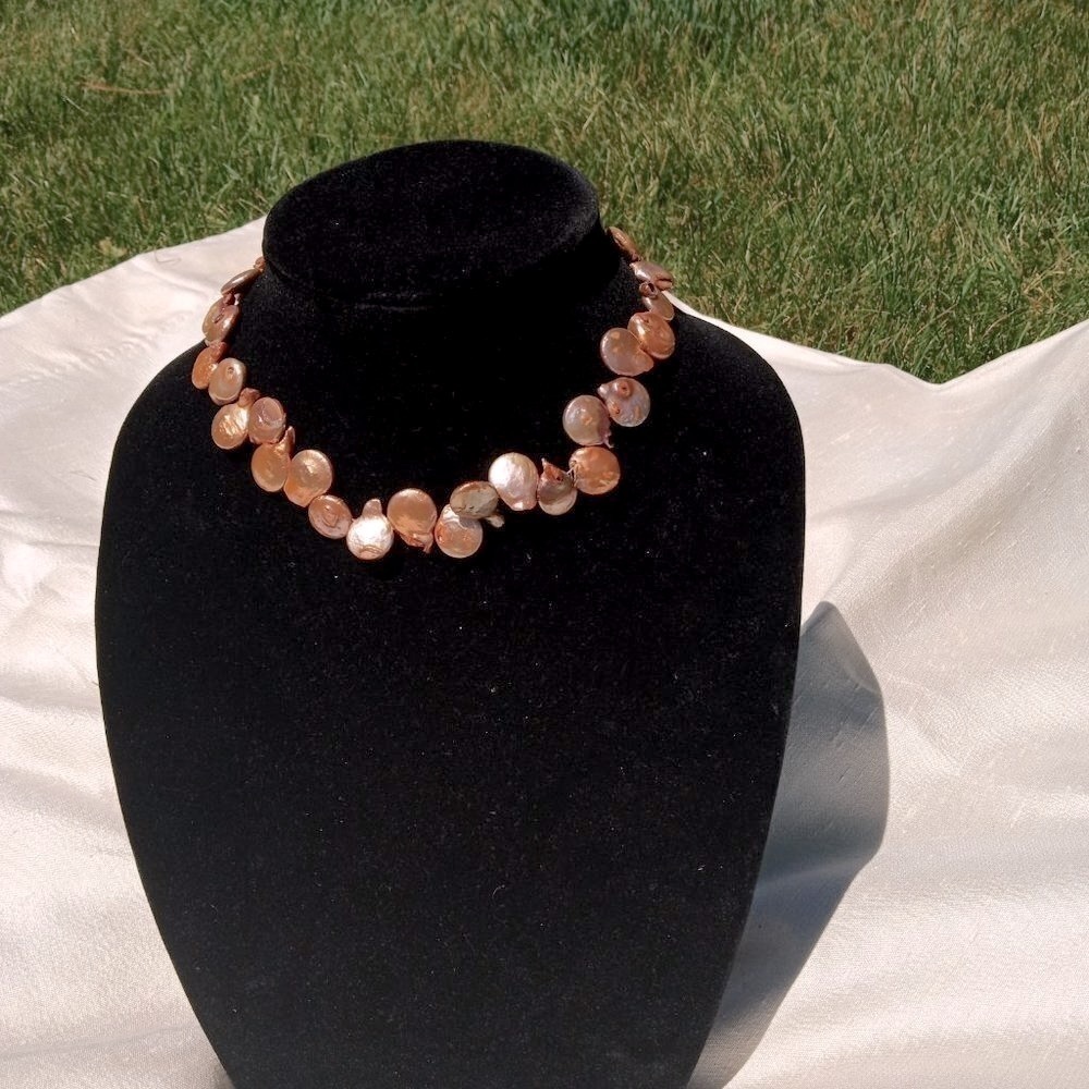 Freshwater Pearl Choker Bronze - Picture 5 of 8